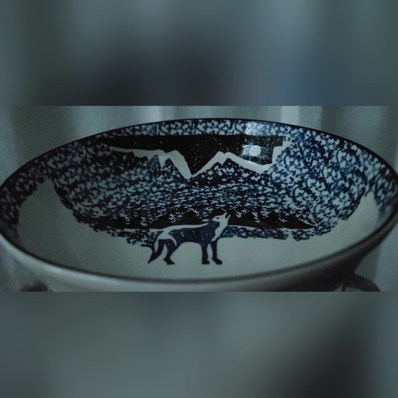 Folk Craft - Tien Shan - Spongewear - WOLF 9 " Serving Bowl - Picture 5 of 8